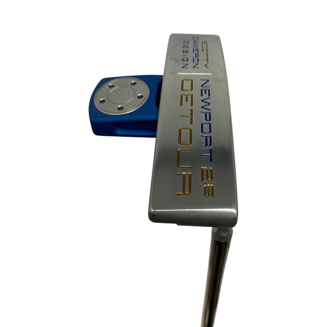 Titleist Scotty Cameron Design Newport2.5 Detour - One Golf