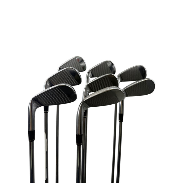 TaylorMade R11 Iron Set